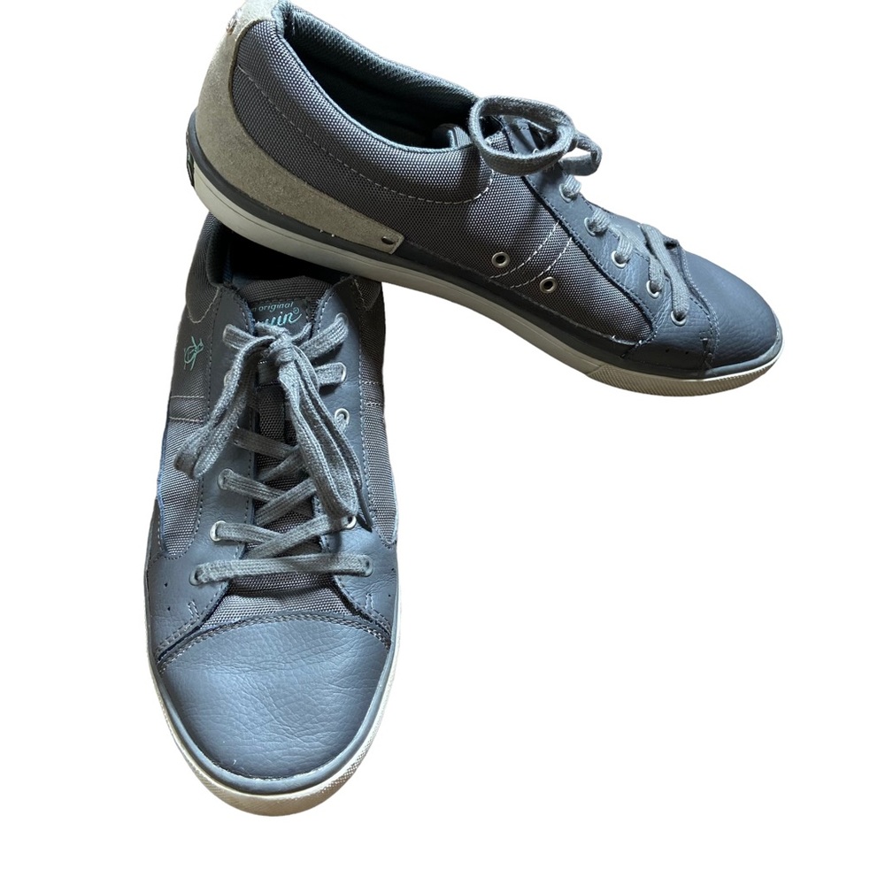 Original Penguin Mission Sneakers Size 12